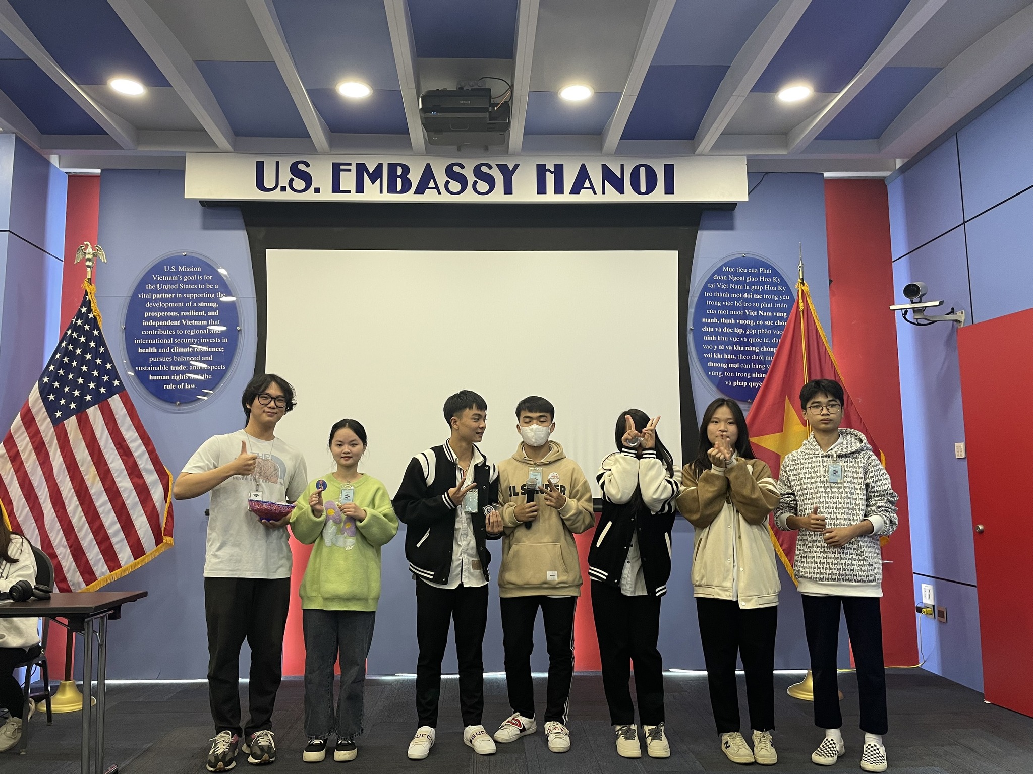 Học sinh Bình Minh tham gia Pronunciation Workshop tại đại sứ quán Mỹ